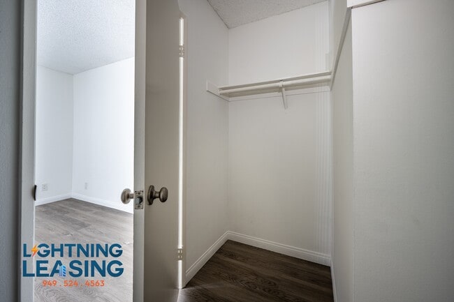 Building Photo - 14201 Victory Blvd