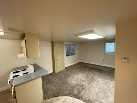 Building Photo - 1211 E 2700 S