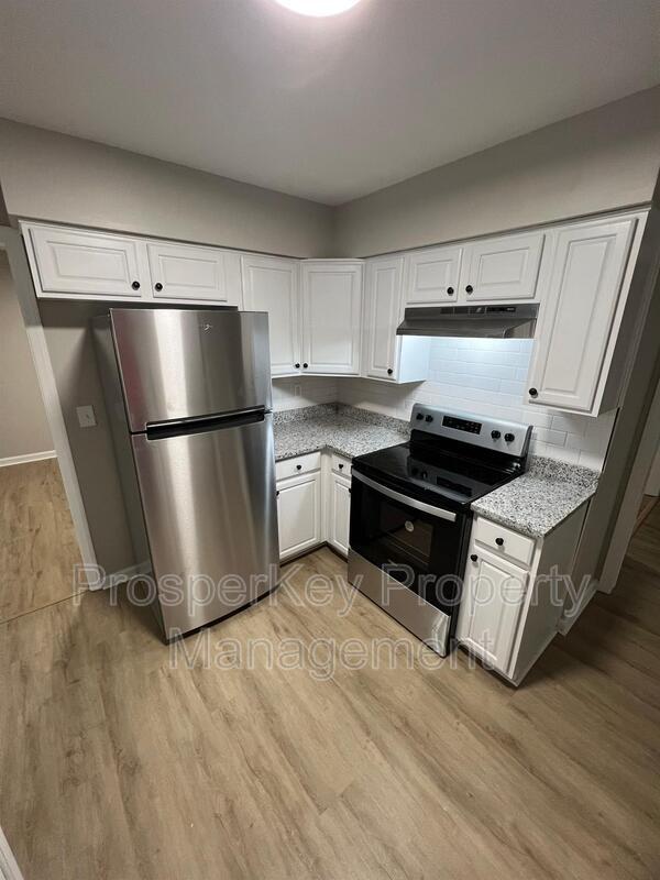 Building Photo - 4454 Lapaloma Dr