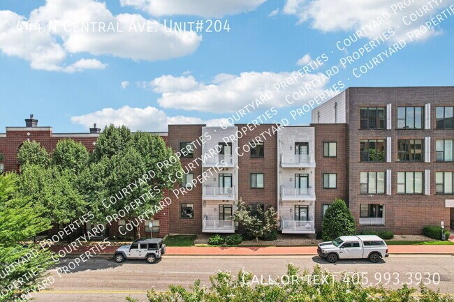 Building Photo - 444 N Central Ave