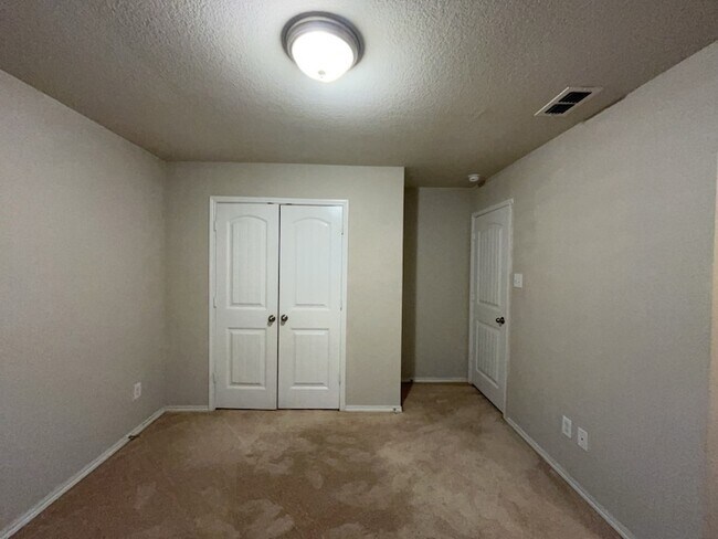 Building Photo - 8217 Spruce Meadows Dr