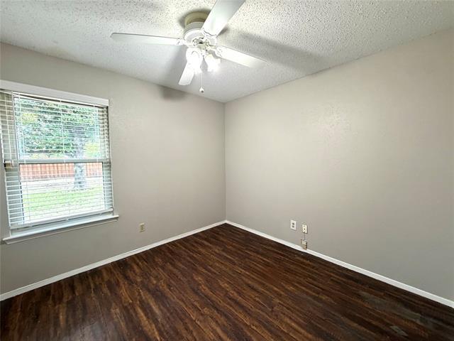 Building Photo - 1506 Whiteoak Dr