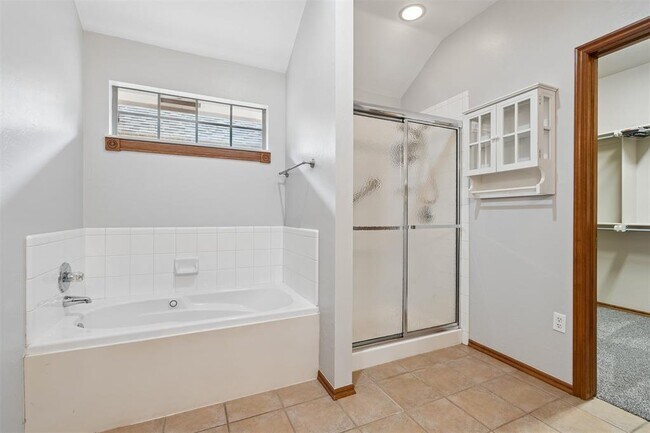 Building Photo - 2725 NW 166th St