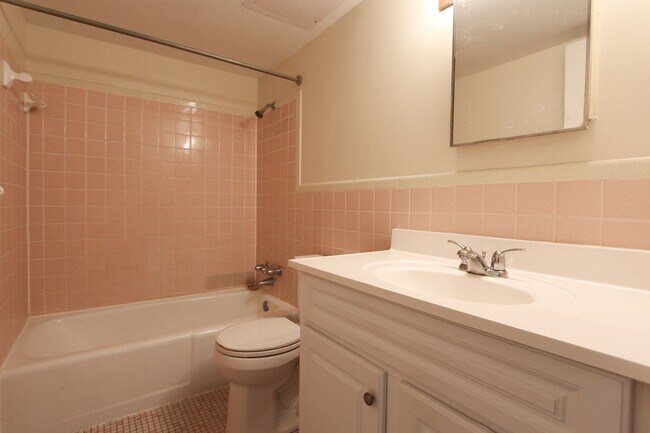 Building Photo - 603 S Trenton Ave