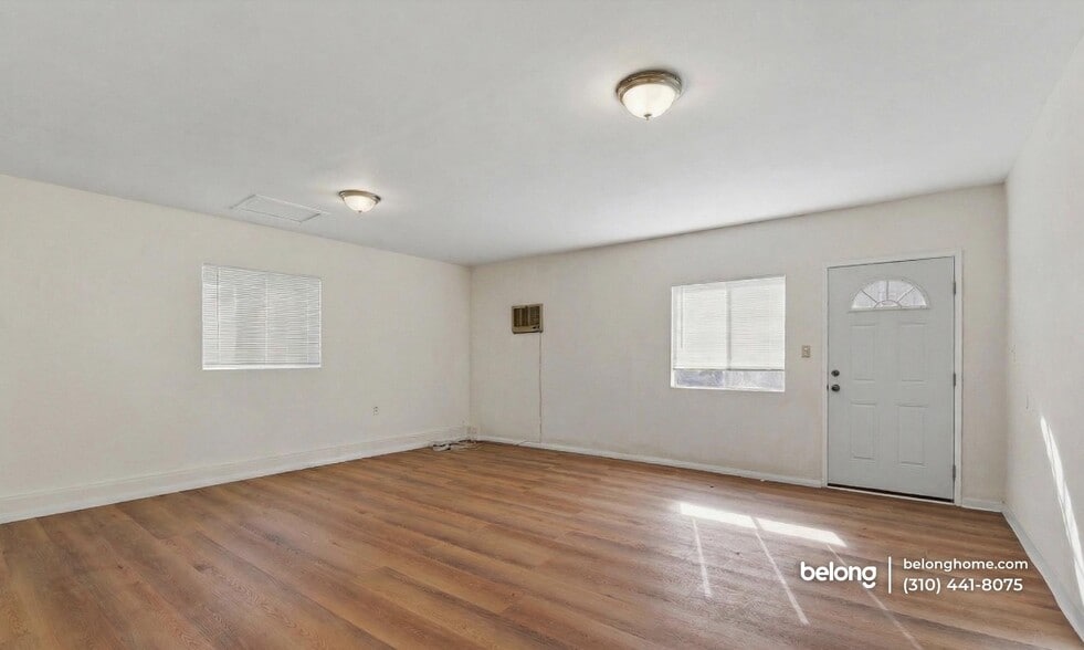 Building Photo - 18601 Keswick St