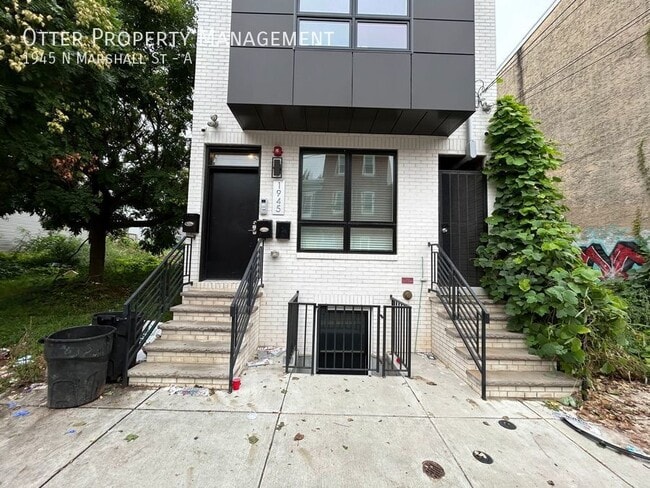 Building Photo - 1945 N Marshall St