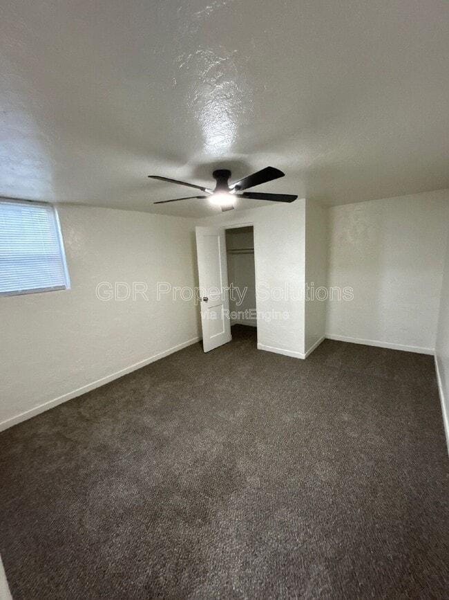 Building Photo - 3219 Burton Ave SE