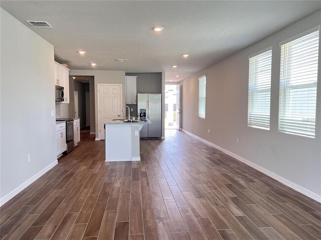 Building Photo - 981 Rivers Crossing St