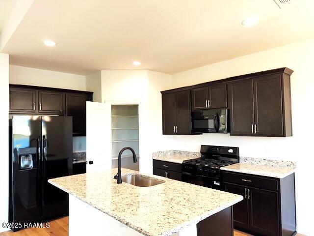 Building Photo - 208 Wakely Ct