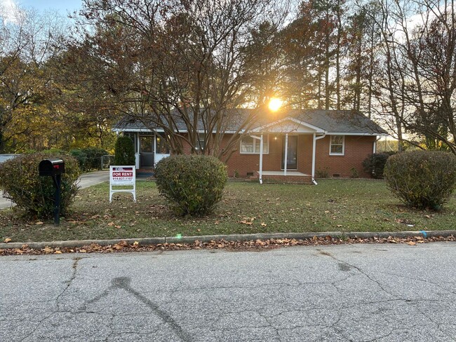 Building Photo - Beautiful All Brick Ranch Home In Raleigh,...