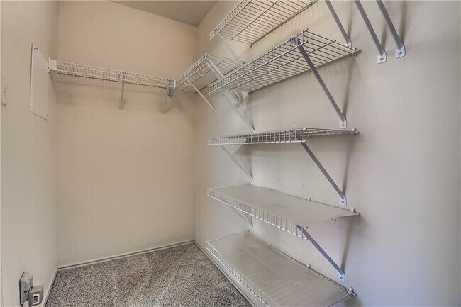 Building Photo - 3592 Rock Shelf Ln