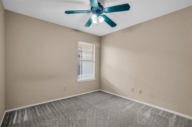 Building Photo - 568 Grace Ln