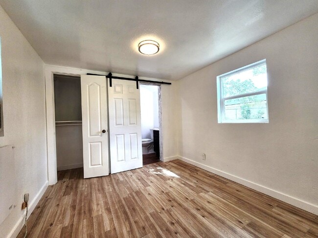 Building Photo - Updated 1-Bedroom Home with Spacious Yard ...