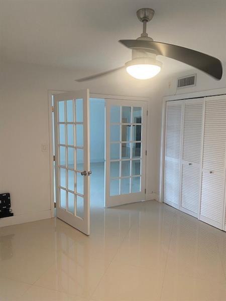 Building Photo - 3090 N Course Dr