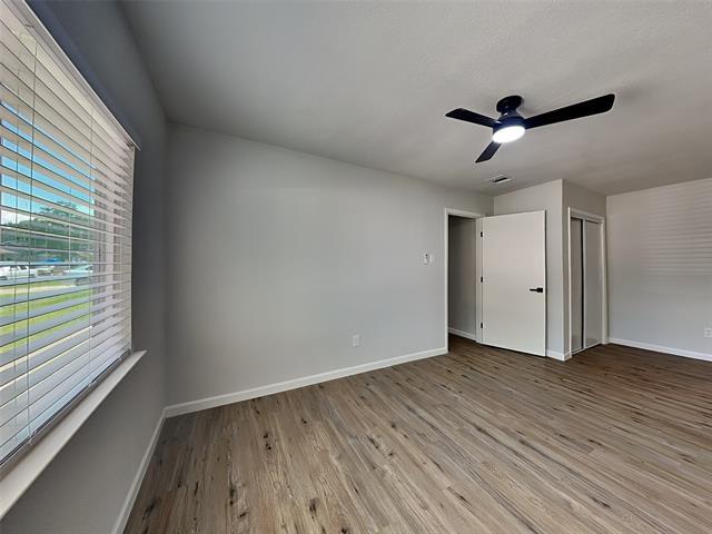 Building Photo - 12504 Shorecrest Ln