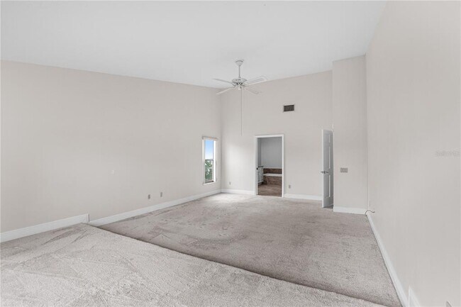 Building Photo - 6766 Edgeworth Dr