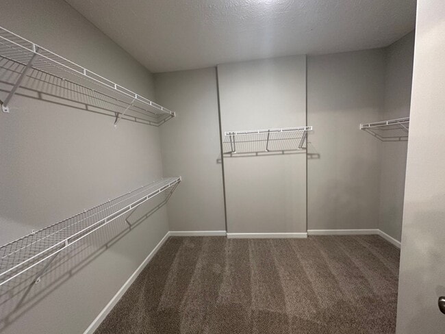 Building Photo - Brand New Townhome In Shelbyville - MOVE I...