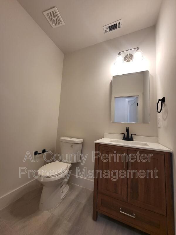 Building Photo - 4401 Sims Rd