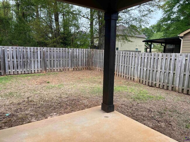 Building Photo - 204 Dog Fennel Ln