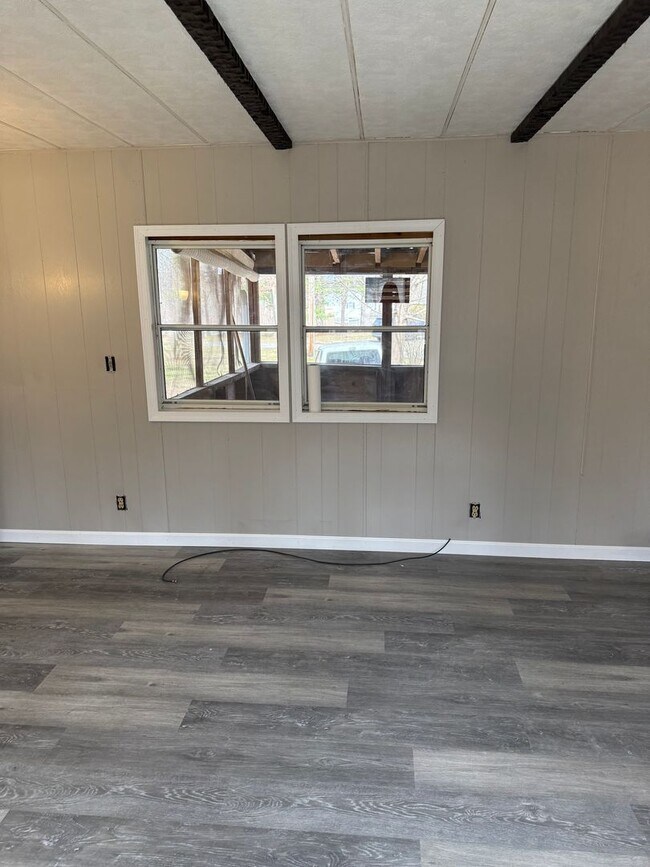 Building Photo - 14 Peach Orchard Rd