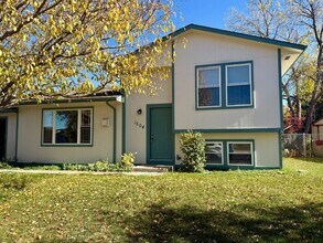 Building Photo - Great 3 bed 2 bath in North Fort Collins. ...