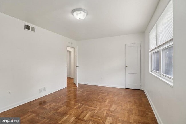 Building Photo - 500 Tennessee Ave NE