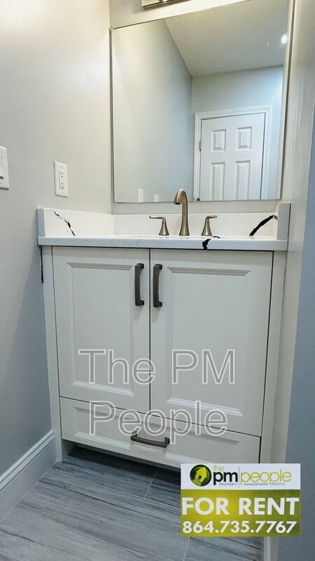 Building Photo - 134 Bennetts Bridge Rd