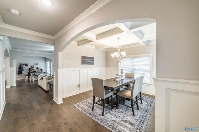 Building Photo - 6 Desert Oak Ct SW