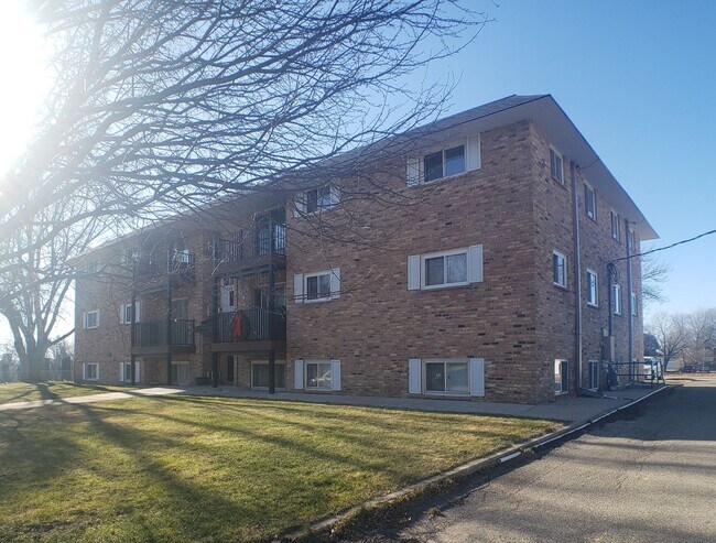 Building Photo - 2 Bedroom 1 Bath in Owatonna