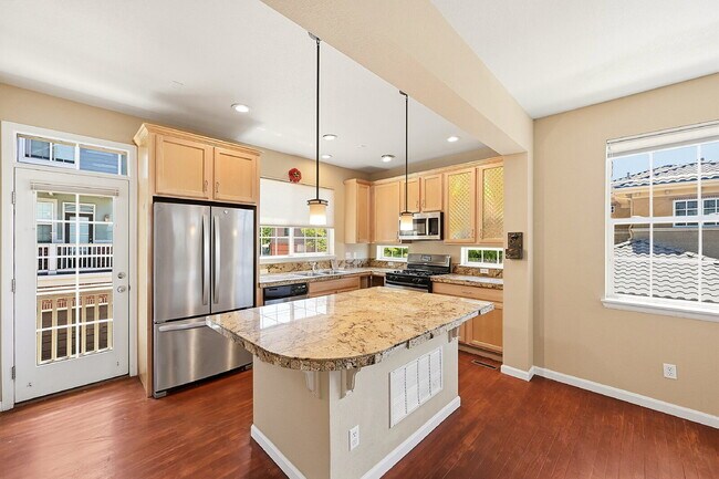 Building Photo - $2,640.95 -  3 Bed, 2.5 Bath Townhome in Denver with Attached Garage and Central AC!