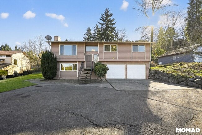 Building Photo - 5615 S 141st St