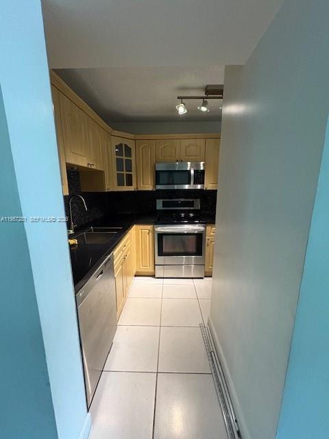 Building Photo - 9133 SW 138th Pl