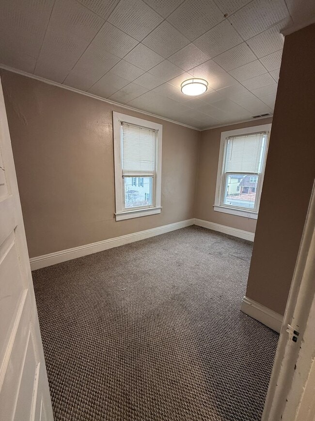 Building Photo - 914 Lawrence St