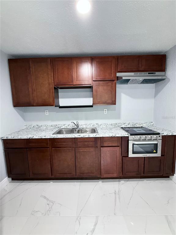 Building Photo - 1502 Deauville Dr