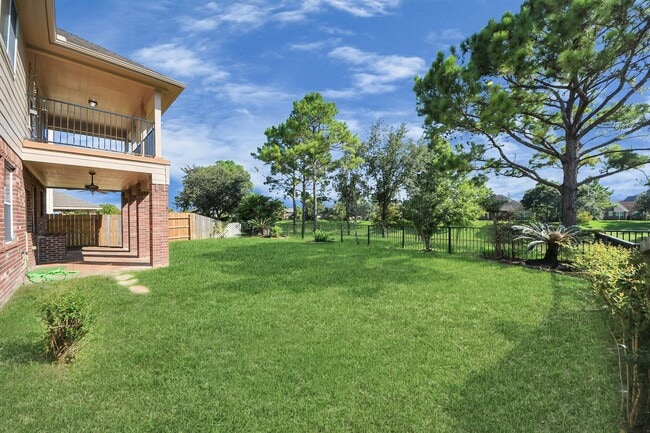 Building Photo - 12506 Short Springs Dr