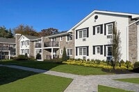 Building Photo - 7 Spinning Wheel Rd