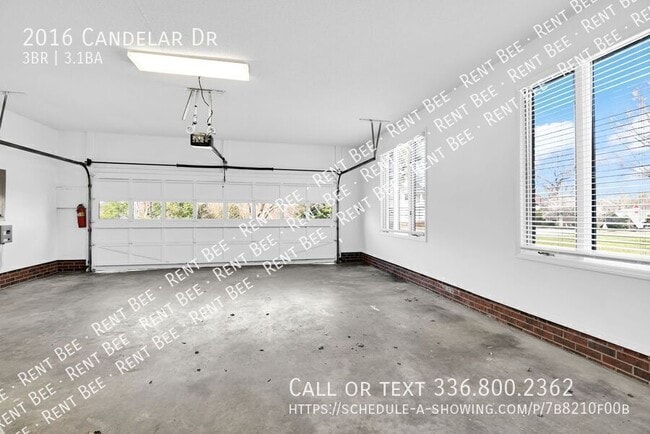 Building Photo - 2016 Candelar Dr