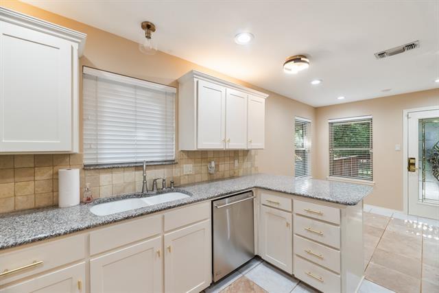 Building Photo - 5409 Chimney Rock Rd