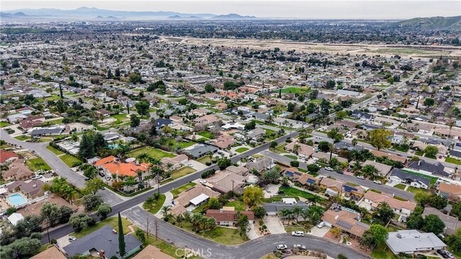 Building Photo - 3920 El Camino Dr