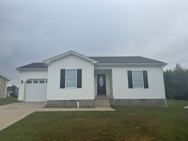 Primary Photo - Newly Renovated 3BR 2BA home close to GM, ...