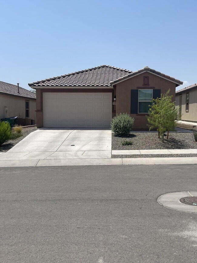Primary Photo - NEWER HOME (less than two years old) IN RA...