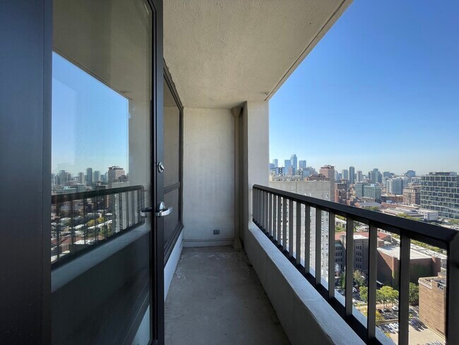 Building Photo - 1030 N State St