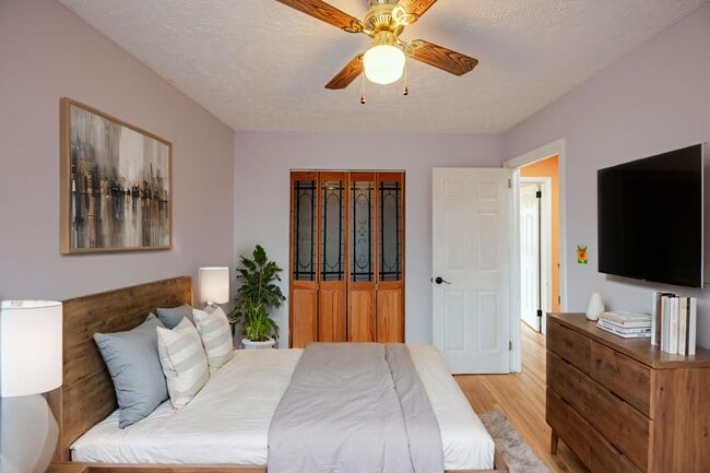 Building Photo - 5806 Flanders St