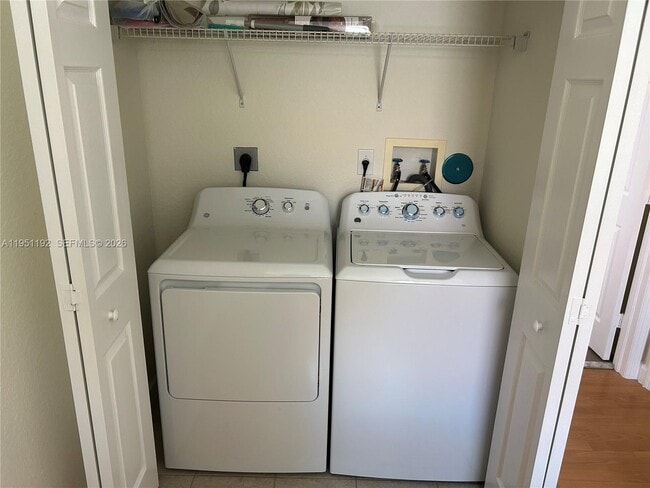 Building Photo - 7839 NW 110th Ave