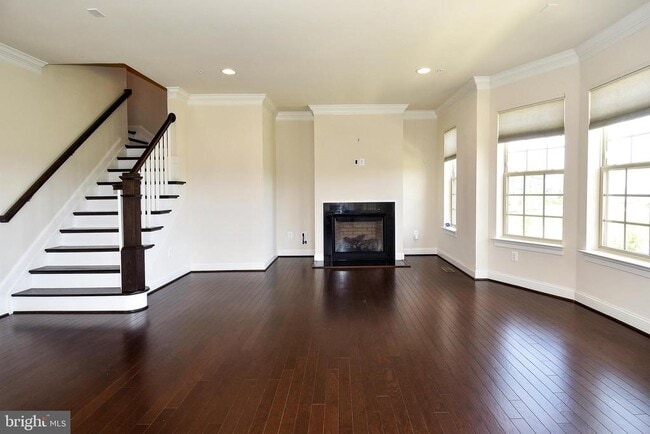 Building Photo - 810 Fair Winds Way