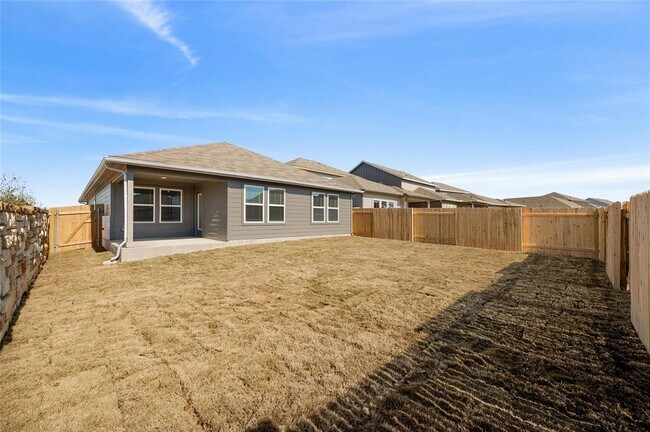 Building Photo - 2805 Moyer Ln