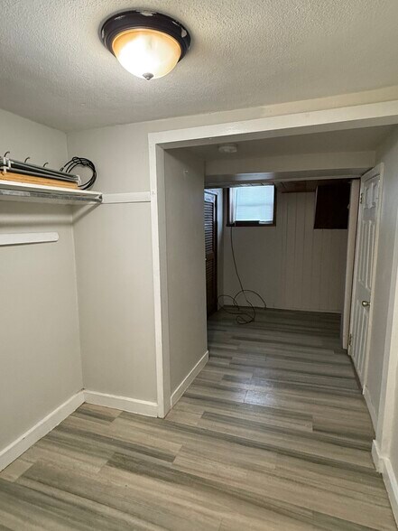 Building Photo - 84 Thorndike St