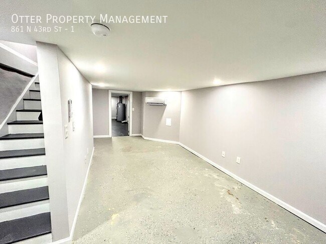 Building Photo - 861 N 43rd St