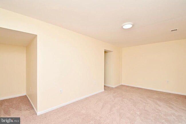 Building Photo - 2767 January Ct