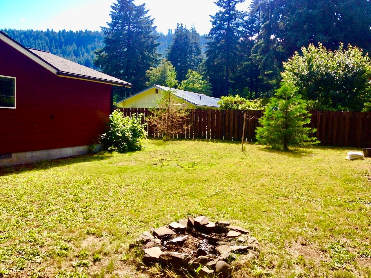 Building Photo - 132 Vine Maple Loop
